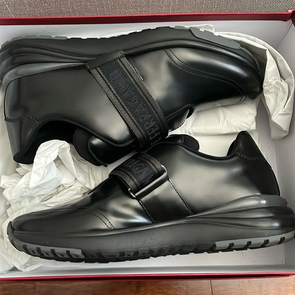 Ferragamo men’s leather athletic sneaker shoes - Picture 2 of 6